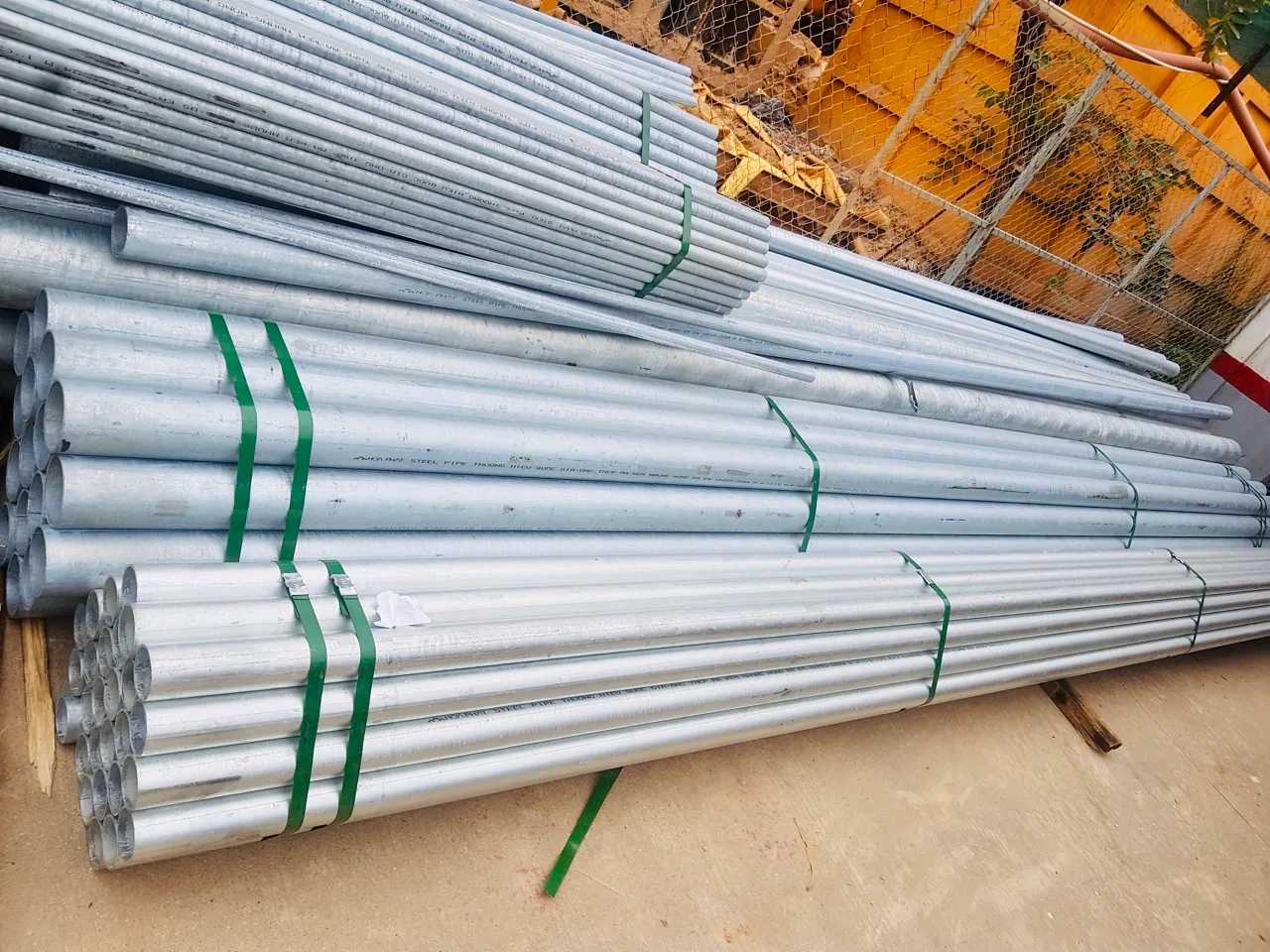 Ống thép mạ kẽm NN Hòa Phát - Ảnh 3