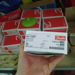 Công tắc dòng chảy KP36 Danfoss - Ấn Độ