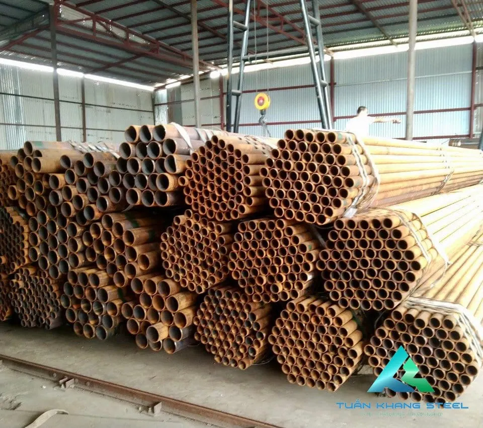 Phân Biệt Ống Thép Đúc Cán Nóng và Cán Nguội – Nên Chọn Loại Nào Cho Dự Án Của Bạn?