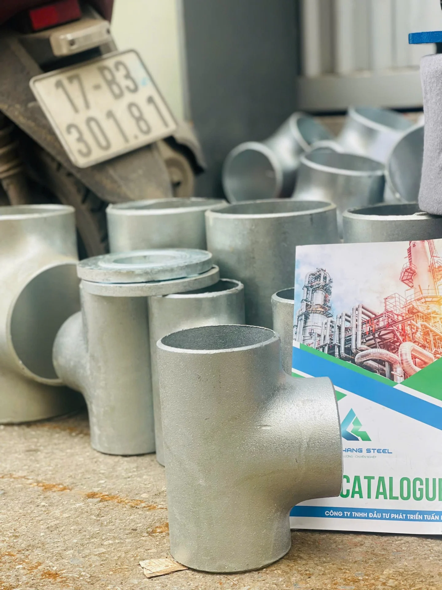 Phân tích chi tiết về Phụ kiện Ống thép: Phụ kiện Ren, Phụ kiện Hàn và Sự khác biệt giữa Mạ điện Và Mạ nhúng