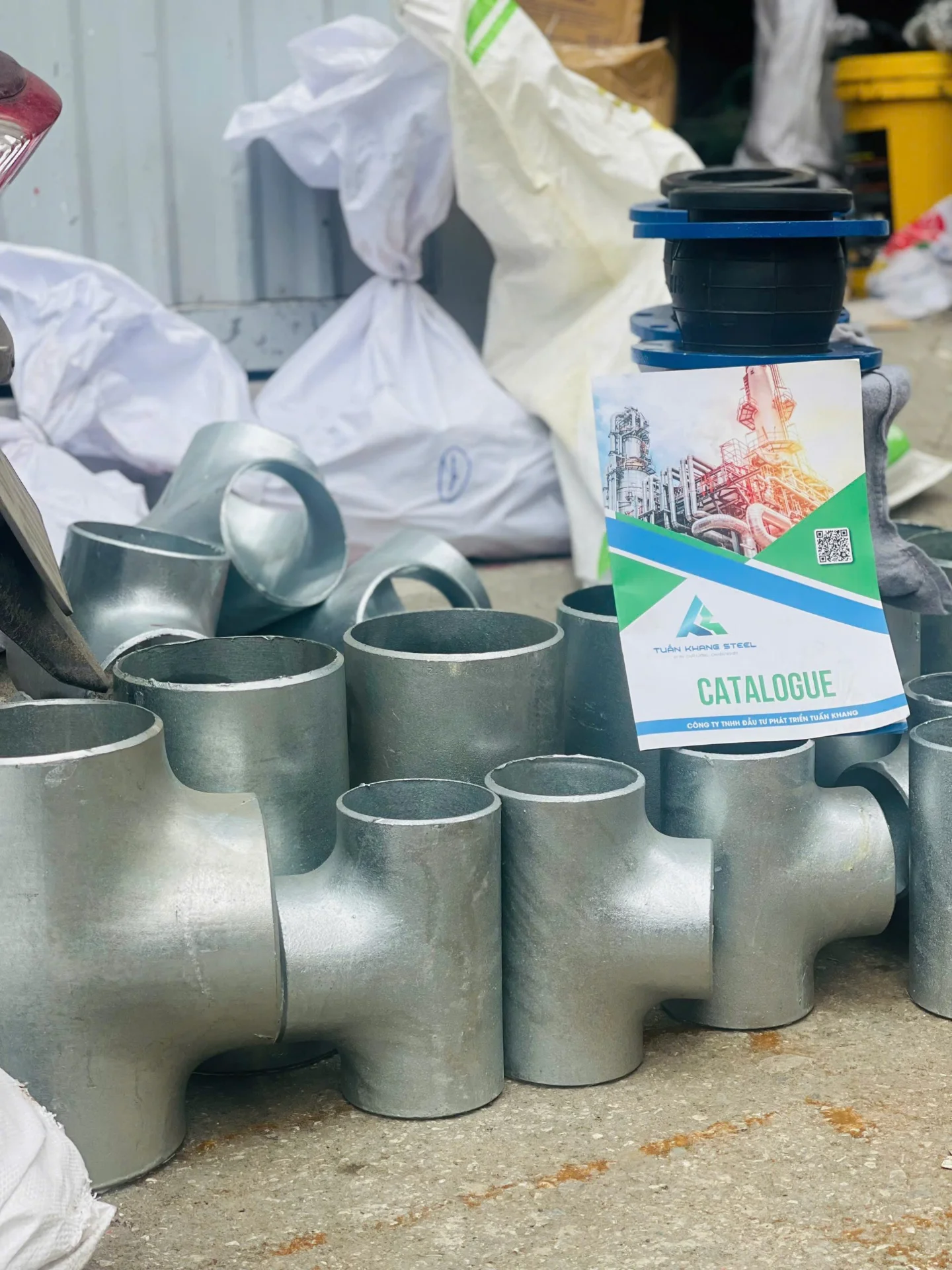 Phân tích chi tiết về Phụ kiện Ống thép: Phụ kiện Ren, Phụ kiện Hàn và Sự khác biệt giữa Mạ điện Và Mạ nhúng