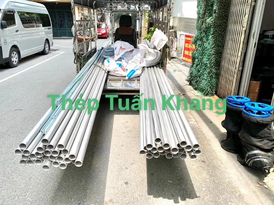 Ống Hàn Inox và Ống Đúc Inox: Phân Biệt, Bảng Kích Thước Bazem Từ DN15 Đến DN1000