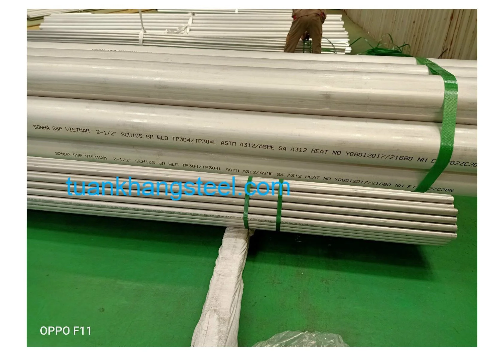 Ống Hàn Inox và Ống Đúc Inox: Phân Biệt, Bảng Kích Thước Bazem Từ DN15 Đến DN1000