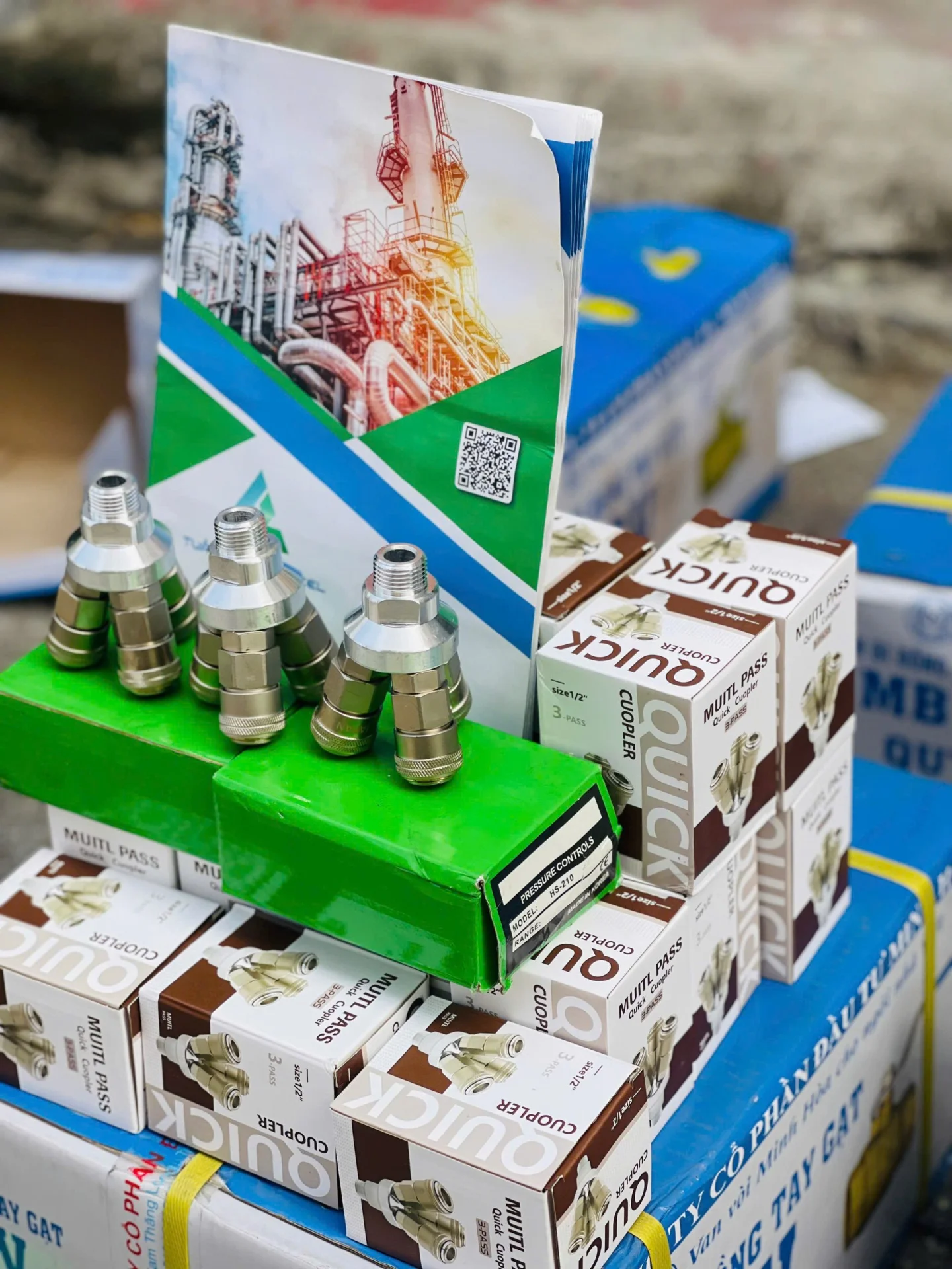 Chạc chia khí nén 2 ngả và 3 ngả – Giải pháp kết nối thông minh cho hệ thống khí nén hiện đại